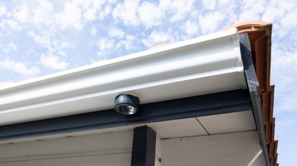 Seamless Gutters Installation in Carthage